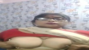 Indian Hot Mature Aunty Shows Her Big Boobs