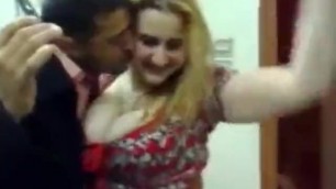 Best Sexy Dance in Arab don't miss that