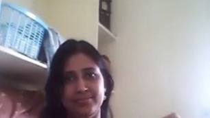 Indian Aunty SHowing Big Boobs Opening Blouse