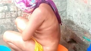 HD, INDIAN MILF IN HOMEMADE MMS VIDEO, BIG TITS EXPOSED, STRIPPING NAKED