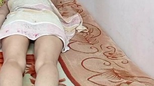 amir ghar ki lady ne krvayi apni full body massage liye bade lund ke maje apni gand me lekr khub chudi FULL HINDI VIDEO