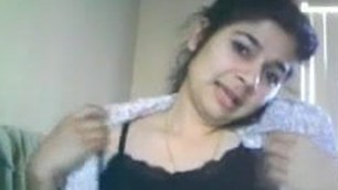 Sexy Indian woman does nude video call with her bf